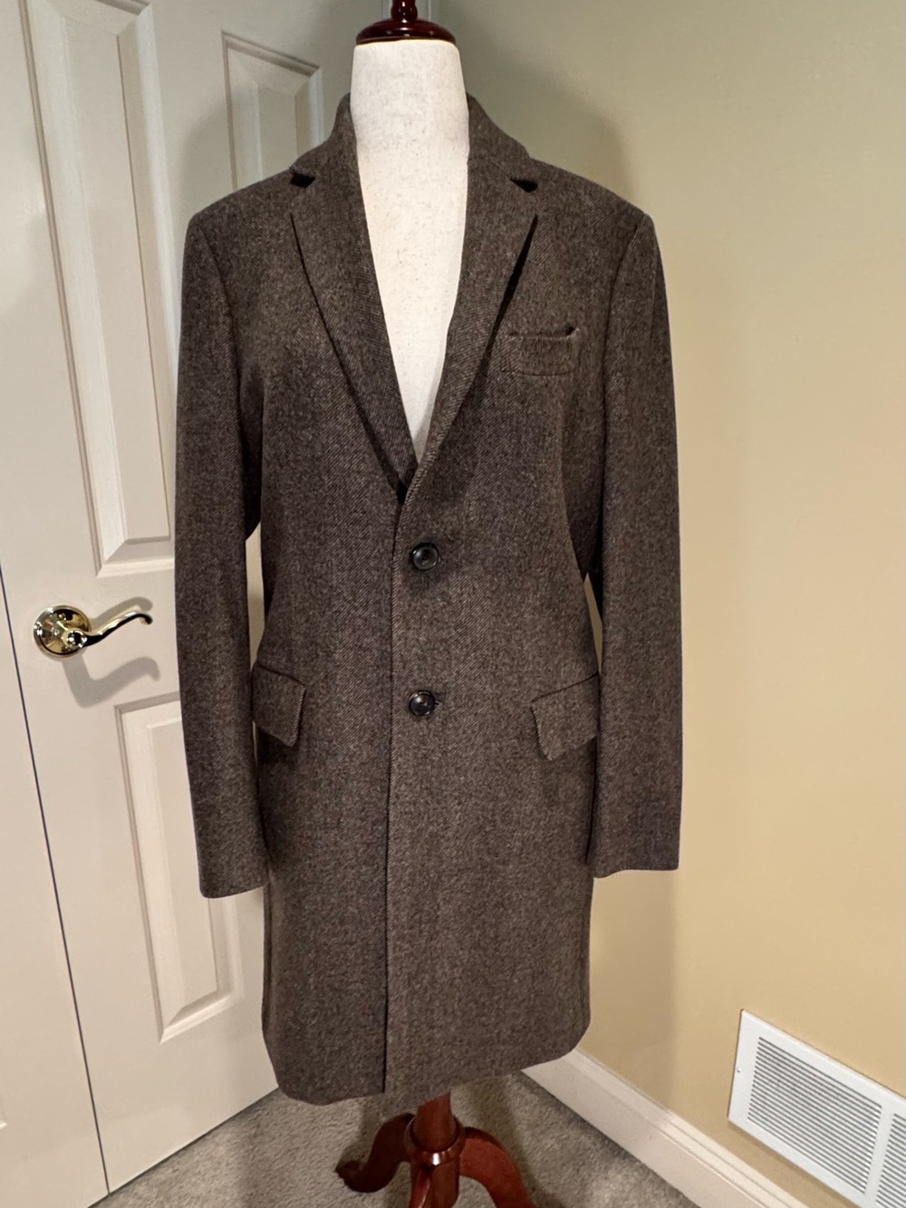 Italian Wool-Blend Herringbone Coat - Mario Belluccci